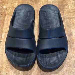 OOFOS Midnight Black Slide Sandals